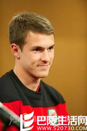 要知道他以前可是这样的