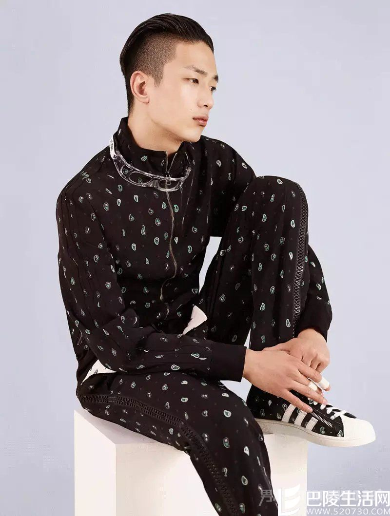 剃短鬓角 剃短鬓角