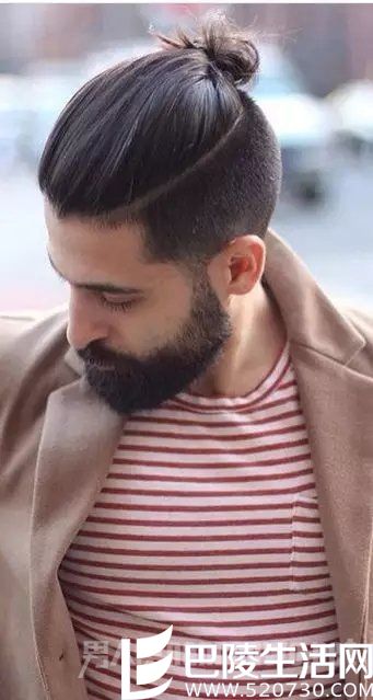 抓蓬松一下头顶