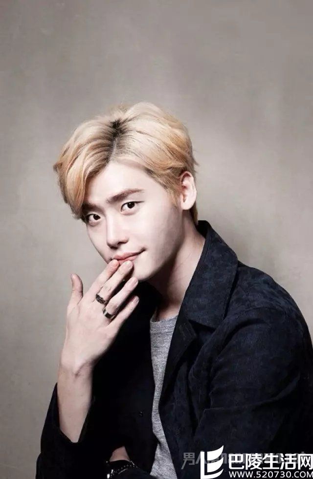 三七分发型 三七分发型