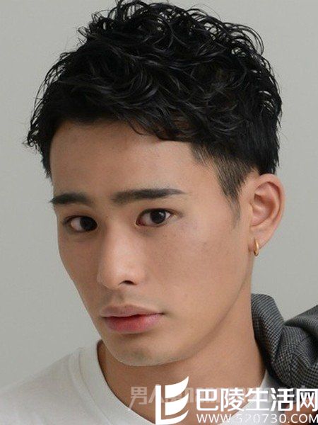 男士圆脸发型 男士圆脸发型
