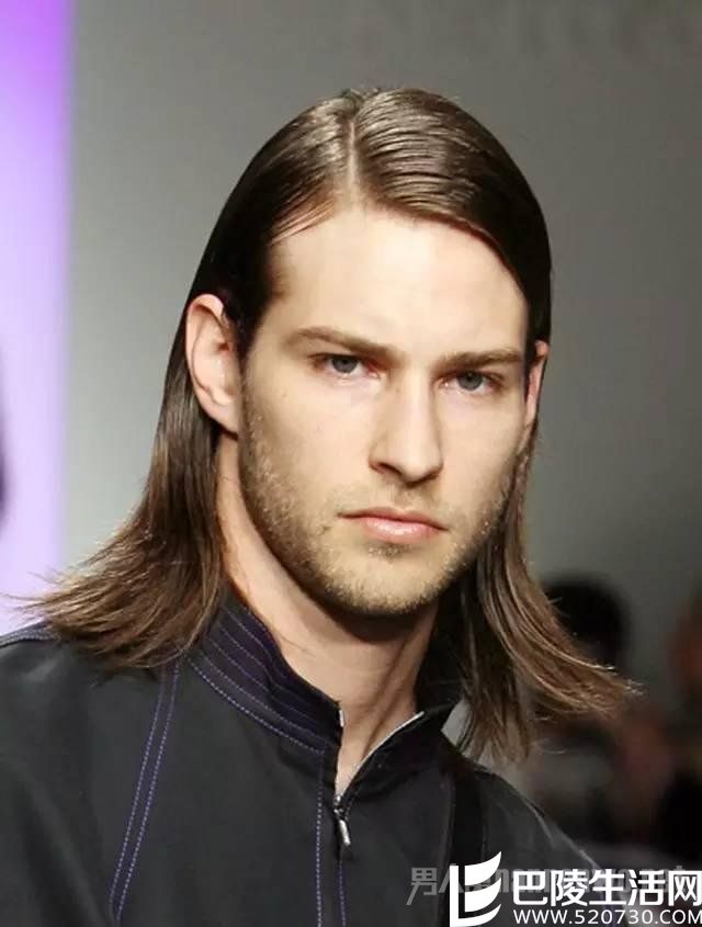 男生中长发发型