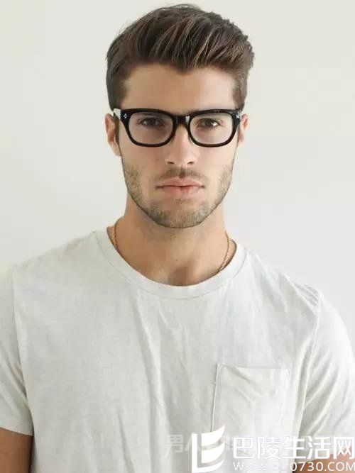 上梳+undercut发型