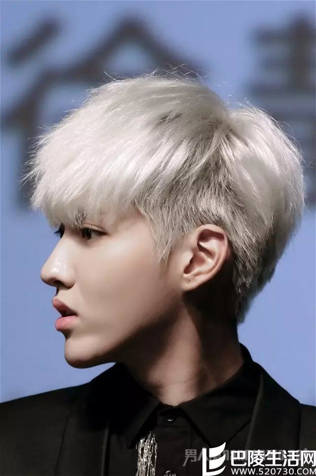 吴亦凡发型 吴亦凡发型