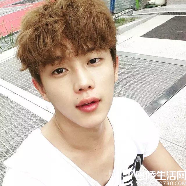 韩国男生卷曲刘海 韩国男生卷曲刘海