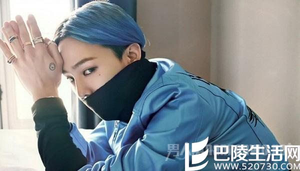 权志龙蓝色头发