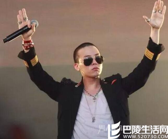 权志龙寸头 权志龙寸头