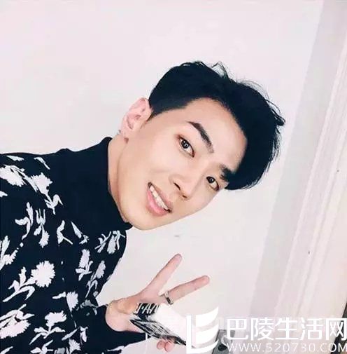 蓬松帅气侧中分