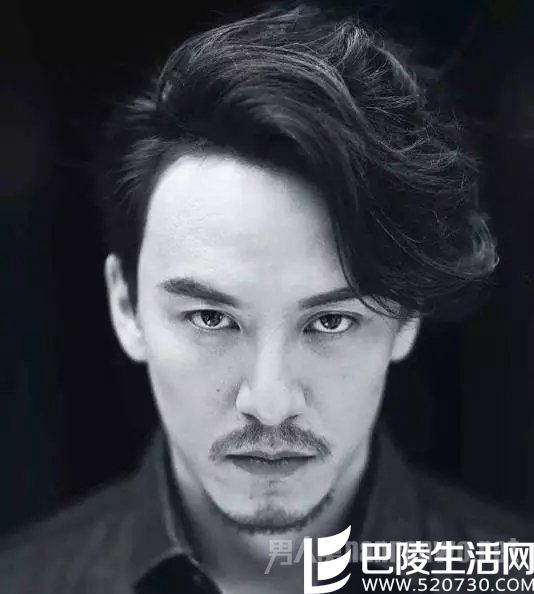 张震发型 张震发型