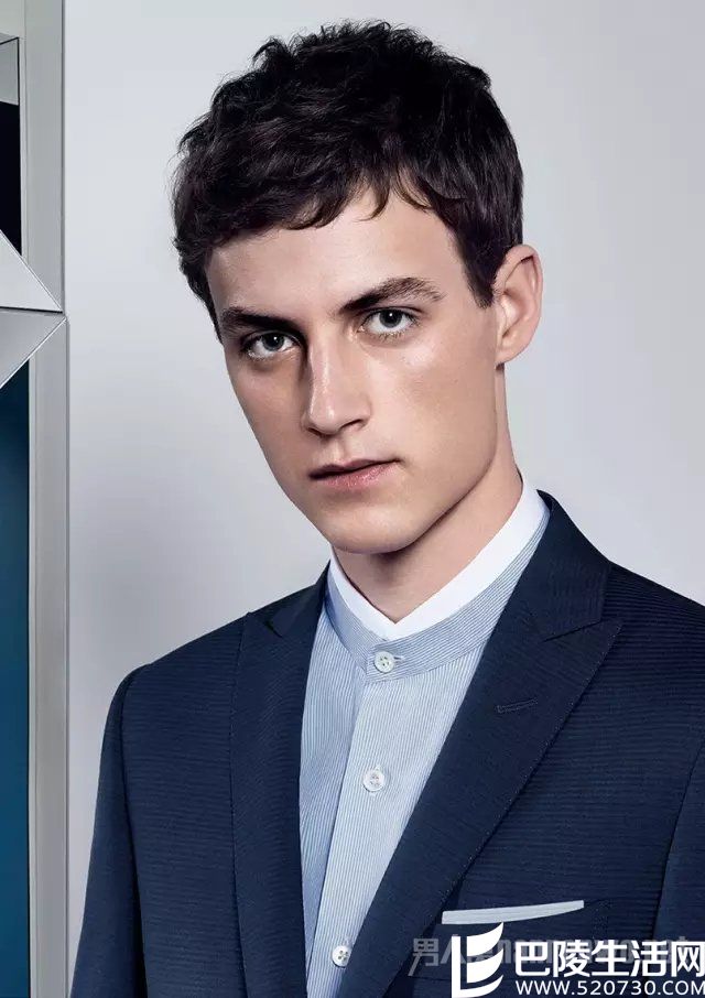 钻石型脸发型 钻石型脸发型