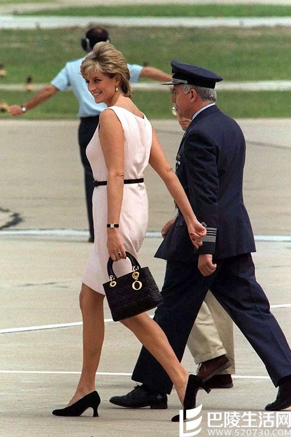 1471960400_esAVLn.jpg 1471960400_esAVLn.jpg