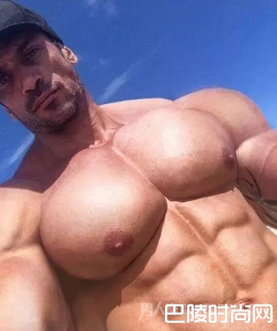 自拍胸肌 自拍胸肌