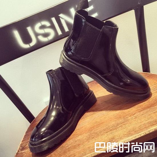 T马丁靴,让你的这个冬天更加有型