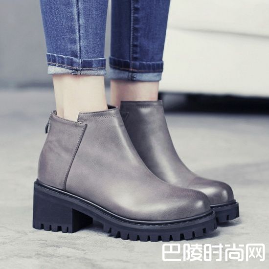 T马丁靴,让你的这个冬天更加有型