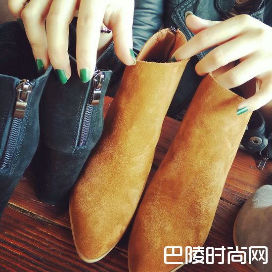 T马丁靴,让你的这个冬天更加有型