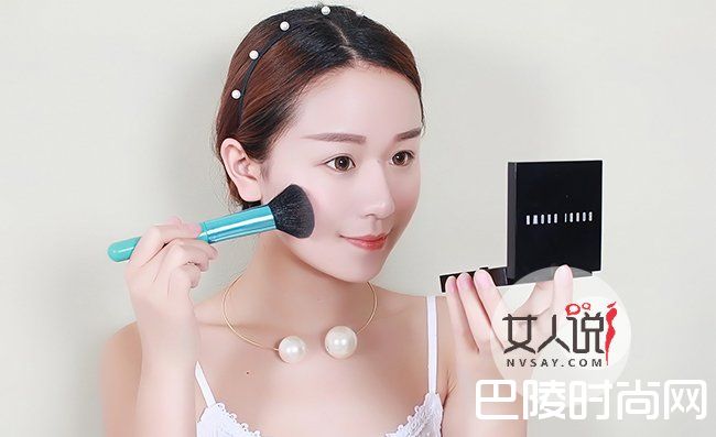 腮红有几种画法 领会这四种腮红的画法你就是化妆高手