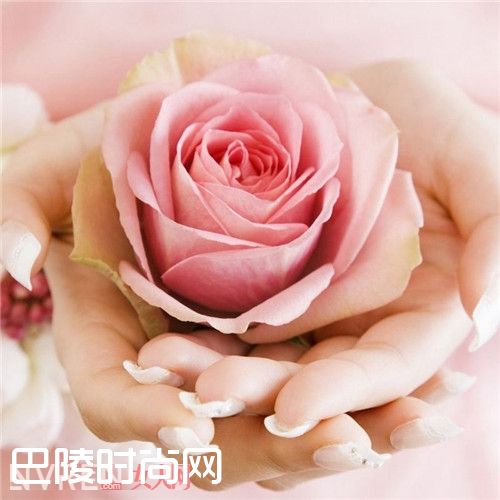 使用洗手液洗手要注意什么_双手美白的方法有哪些 芊芊玉手怎么养出来