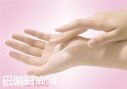 手部美白怎么做_双手美白的方法有哪些 芊芊玉手怎么养出来