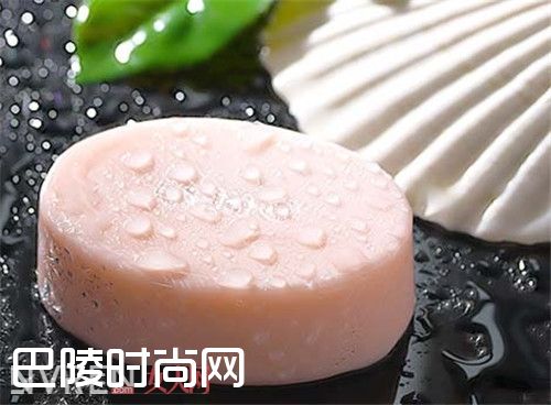 使用洗手液洗手要注意什么_双手美白的方法有哪些 芊芊玉手怎么养出来