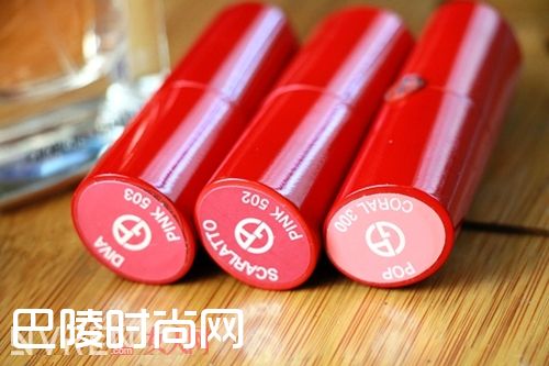 乔治·阿玛尼红唇膏_最暖心的哄女友方式 不来几支口红怎么行