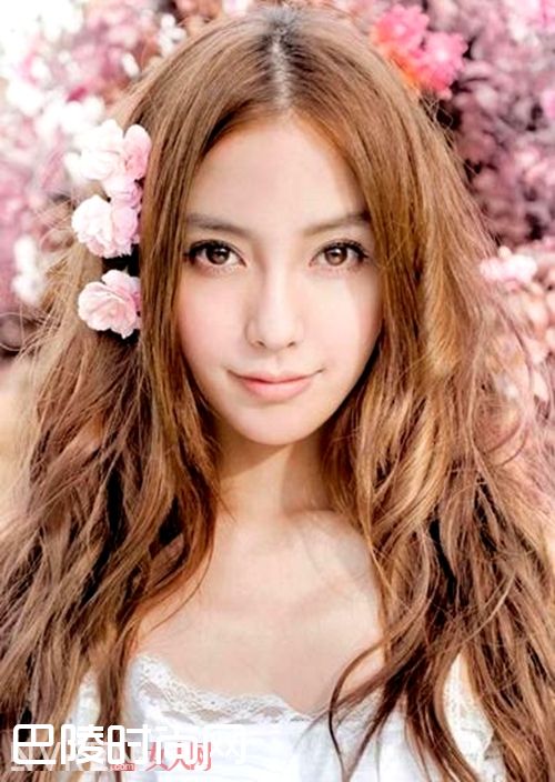 螺旋状烫卷发_看卷发如何玩转减龄时尚 气质女神你值得拥有 螺旋状烫卷发_看卷发如何玩转减龄时尚 气质女神你值得拥有