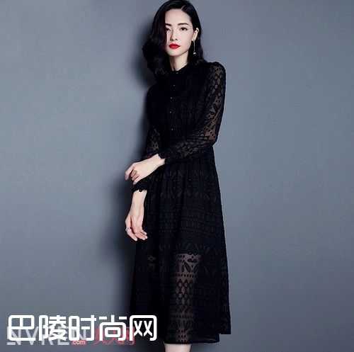 立领镂空收腰蕾丝连衣裙_冬季撩人不要停 蕾丝裙告诉你什么是行走的优雅