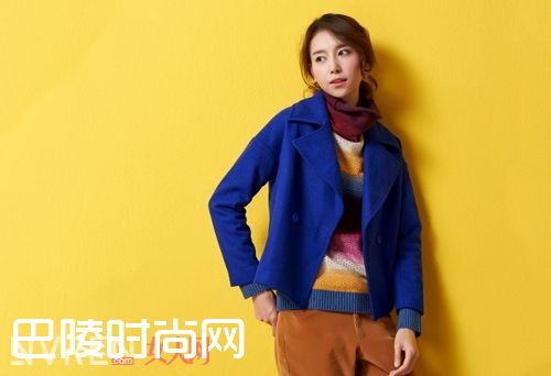 翻领纯色毛呢外套_百变短款毛呢外套 才是冬日的时尚杀手锏