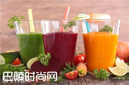 减肥蔬菜汁什么时候喝最好_要想瘦就喝蔬菜汁 每天喝一杯排毒瘦身又养颜 