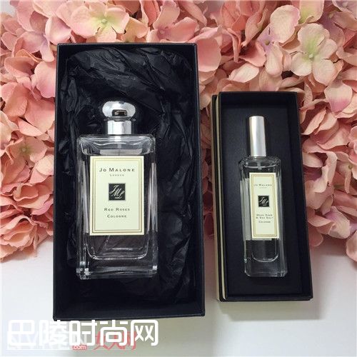 Nectarine Blossom and Honey油桃花蜂蜜简介_Jo Malone祖马龙香水明星产品有哪些 你最中意哪一款
