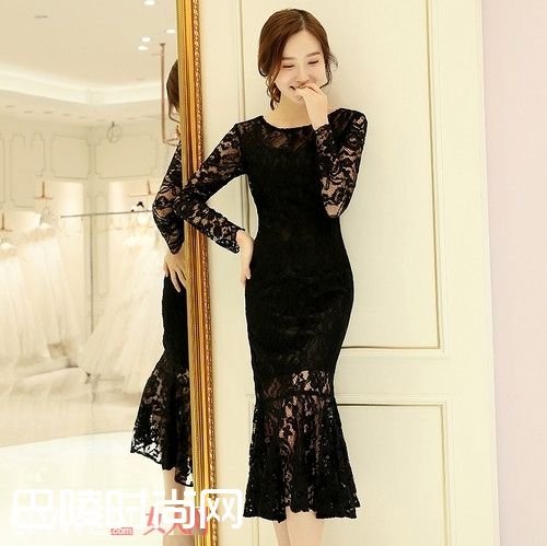 修身鱼尾蕾丝连衣裙_ 辞旧迎新 看时尚美裙教你如何演绎不同风格 修身鱼尾蕾丝连衣裙_ 辞旧迎新 看时尚美裙教你如何演绎不同风格