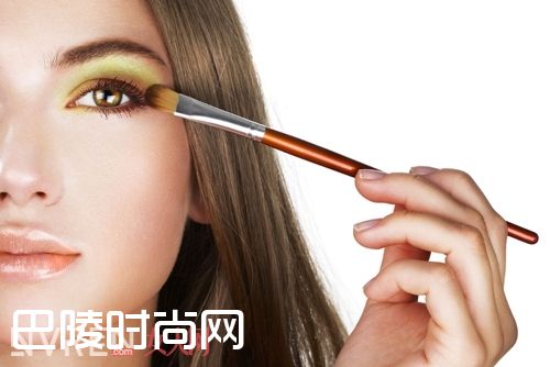 欧式法画眼影_五种常见眼影画法学起来 冬季美美就靠它 欧式法画眼影_五种常见眼影画法学起来 冬季美美就靠它