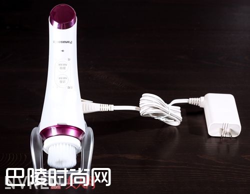 松下洁面仪价格_松下洁面仪还能卸妆 快来看看它的使用方法 松下洁面仪价格_松下洁面仪还能卸妆 快来看看它的使用方法