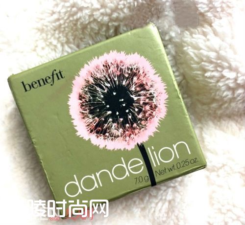 贝玲妃蒲公英蜜粉_还在害怕一出街妆就花 用好散粉才是关键