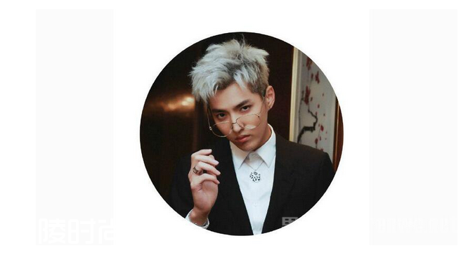 戴眼镜发型 戴眼镜发型