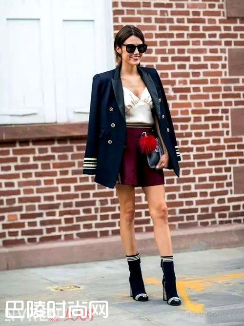 冬天穿袜靴_冬天穿什么鞋子才时髦又百搭 看看你就知道了 冬天穿袜靴_冬天穿什么鞋子才时髦又百搭 看看你就知道了