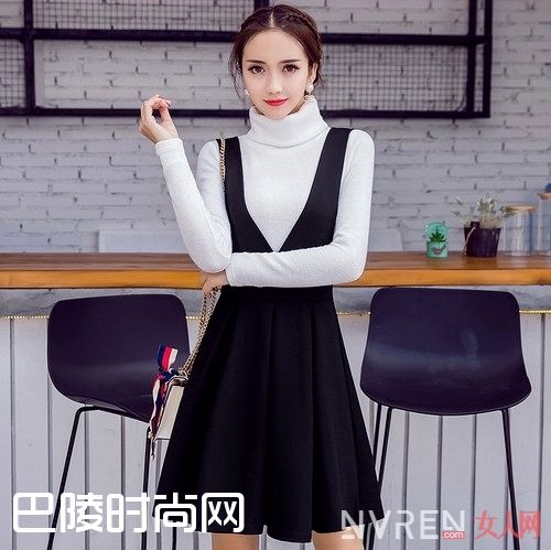 V领背带裙_内搭才是冬日时尚的重中之重 你选对了吗