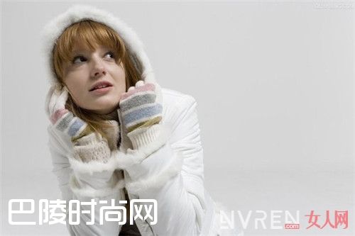 解放双手的双肩包选哪种_冬季女性完美御寒穿衣指南 时髦不冻人的选择