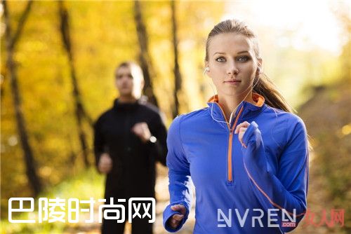 减肥是晨跑好还是晚上_你不得不知的跑步减肥常识 这才是瘦身的正确方式