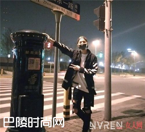 夜晚自拍方法_前方高能！如何在夜晚拍出美美哒自拍照？