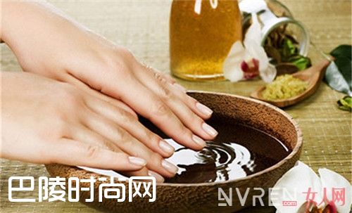 女性美甲如何保养_如何玩转经典纯色美甲 不加点小心思怎么行