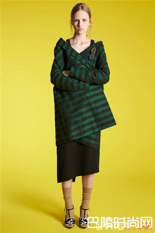 Rochas 2017早春裙子简介_各大品牌早春新款裙装 看哪一件是你最青睐的