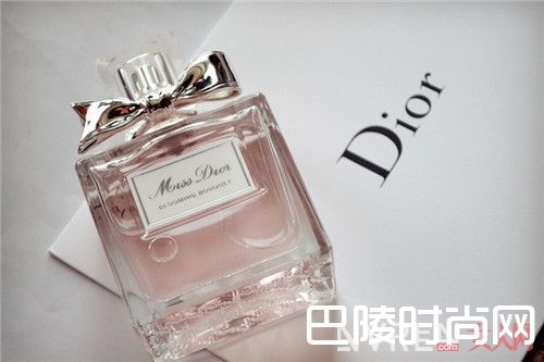DIOR迪奥小姐漫舞花漾香水简介_约会香水成爆款 你用了这些香水也让男人刻骨铭心