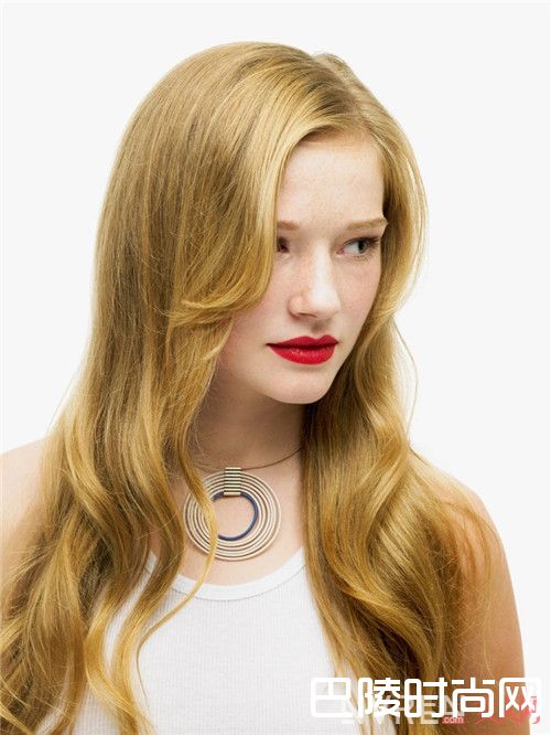 日常生活中卷发怎么护理_爱美女生卷发应该如何打理最漂亮