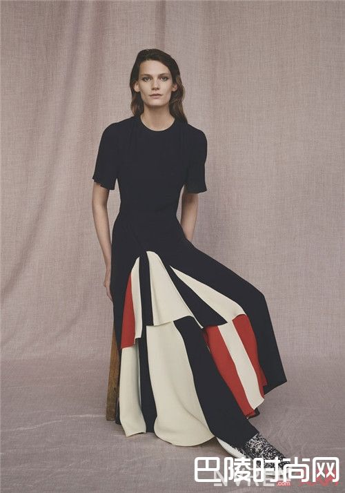 Hermès 2017早春裙子简介_各大品牌早春新款裙装 看哪一件是你最青睐的