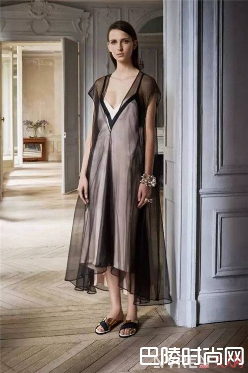 Lanvin 2017早春裙子简介_奢侈品牌2017早春系列 想追潮流从此刻开始
