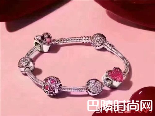 情人节难道只是一句“我爱你”_情人节的巧克力鲜花算什么 这些才是女人的梦中情物