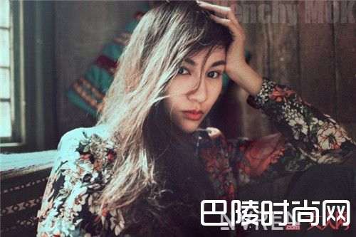 如何化身为女神_美到自成一派 MOK女神的穿搭法宝