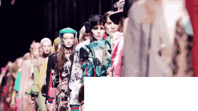 如何化身为女神_美到自成一派 MOK女神的穿搭法宝