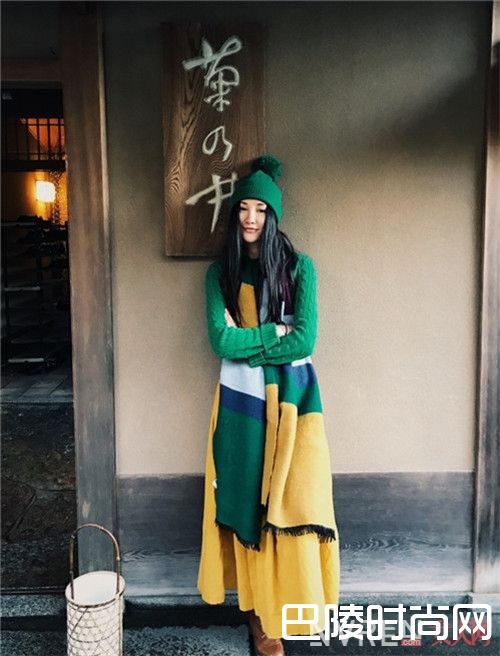 如何利用配饰让自己加分_美到自成一派 MOK女神的穿搭法宝