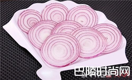 洋葱对减肥有什么用_想在节后减肥 可以多吃这些刮油食物